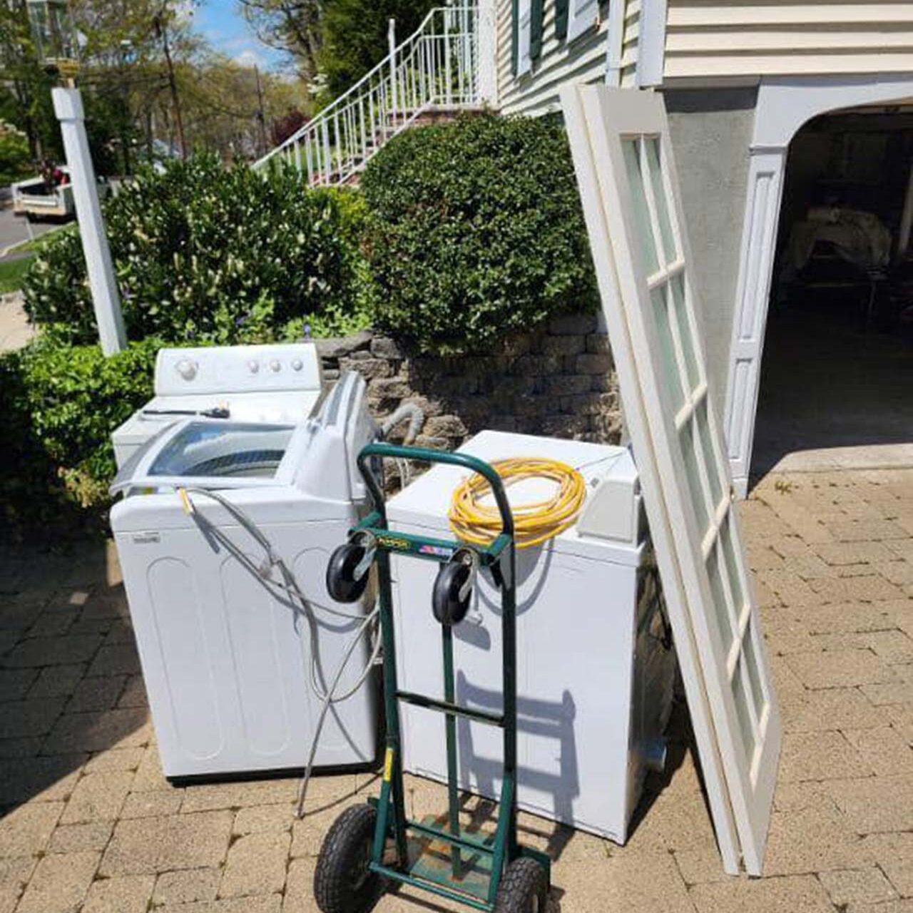 Washing Machine & other Junk Item outside the home